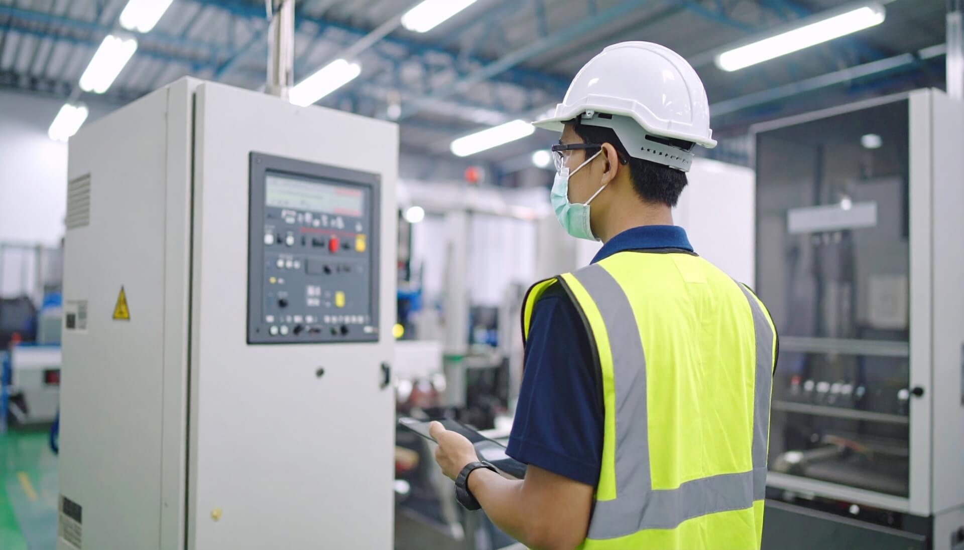 Efficient Operation Methods Using Equipment Maintenance Systems